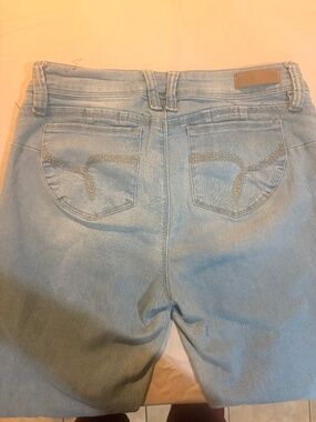 Women’s push up denim jeans